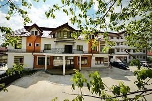 Pension Florica Питещ Екстериор снимка