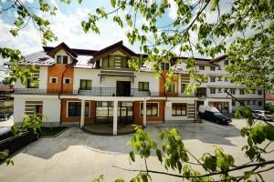 Pension Florica Питещ Екстериор снимка