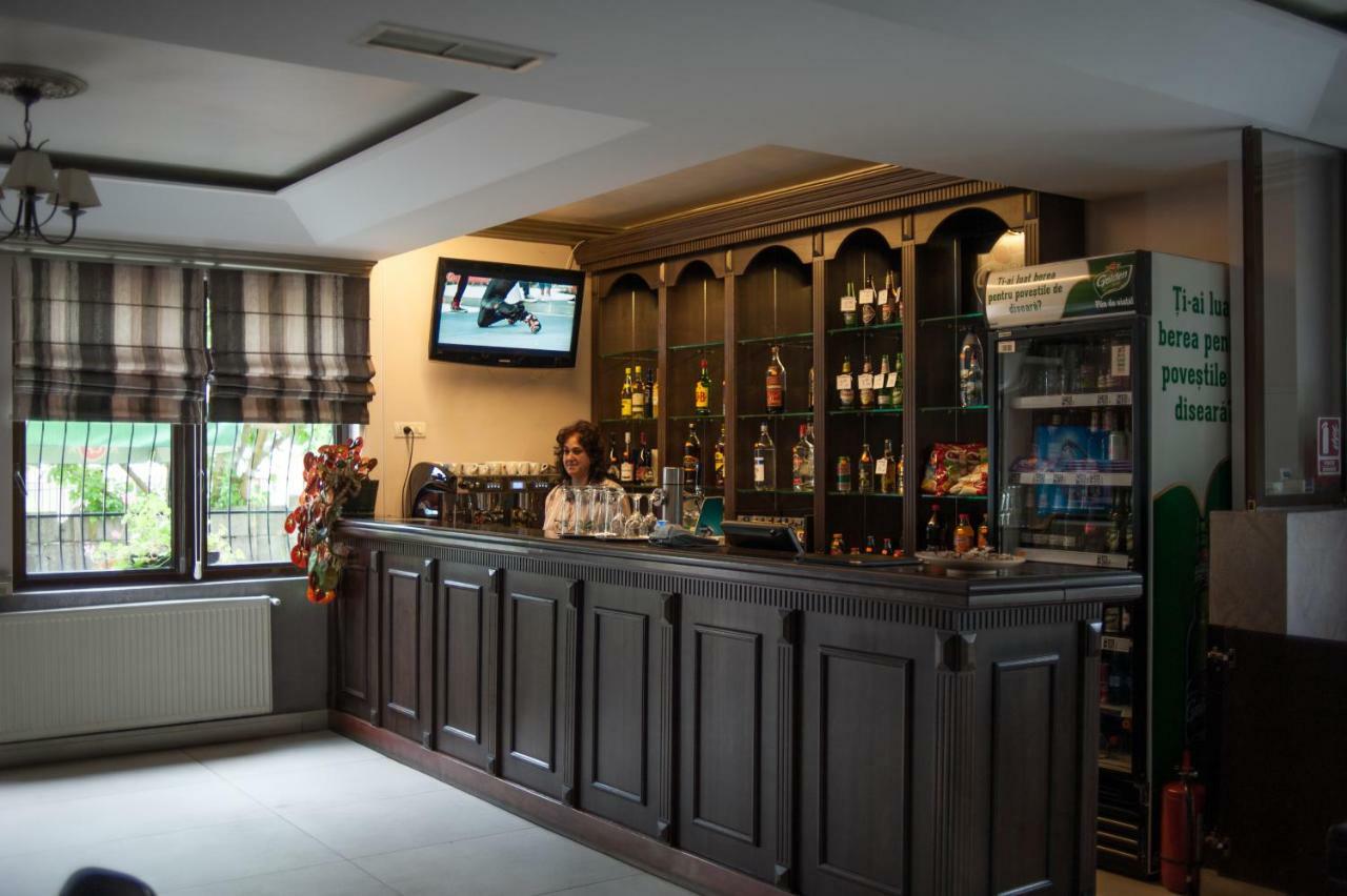 Pension Florica Питещ Екстериор снимка