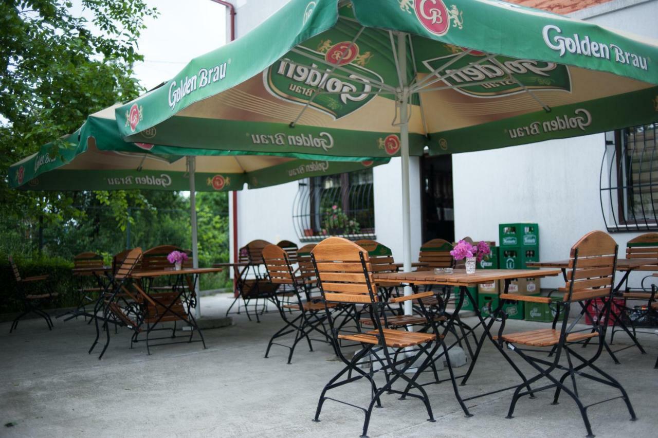 Pension Florica Питещ Екстериор снимка